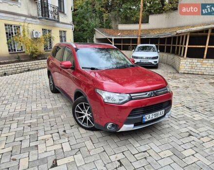 Червоний Міцубісі Аутлендер, об'ємом двигуна 3 л та пробігом 119 тис. км за 14000 $, фото 7 на Automoto.ua