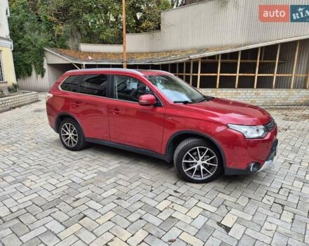 Червоний Міцубісі Аутлендер, об'ємом двигуна 3 л та пробігом 119 тис. км за 14000 $, фото 5 на Automoto.ua