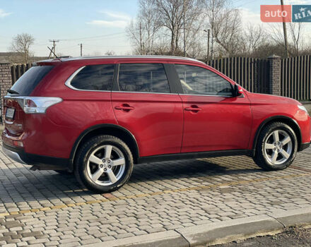 Красный Мицубиси Аутлендер, объемом двигателя 3 л и пробегом 230 тыс. км за 13900 $, фото 8 на Automoto.ua