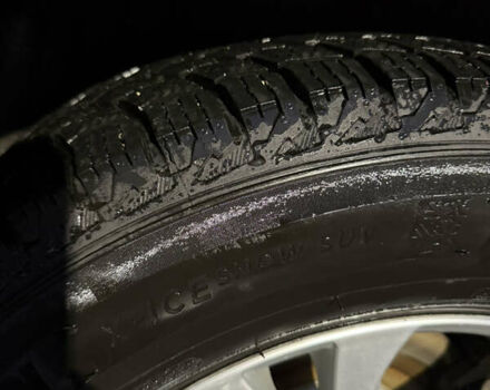 Червоний Міцубісі Аутлендер, об'ємом двигуна 2.27 л та пробігом 238 тис. км за 15800 $, фото 6 на Automoto.ua