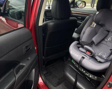 Червоний Міцубісі Аутлендер, об'ємом двигуна 2.36 л та пробігом 149 тис. км за 12500 $, фото 8 на Automoto.ua