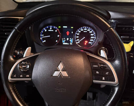 Червоний Міцубісі Аутлендер, об'ємом двигуна 2.27 л та пробігом 238 тис. км за 15800 $, фото 20 на Automoto.ua