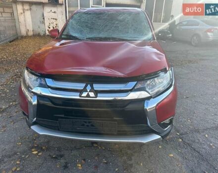 Красный Мицубиси Аутлендер, объемом двигателя 2.36 л и пробегом 180 тыс. км за 5000 $, фото 4 на Automoto.ua