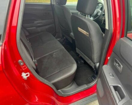 Червоний Міцубісі Аутлендер, об'ємом двигуна 2 л та пробігом 75 тис. км за 9000 $, фото 10 на Automoto.ua