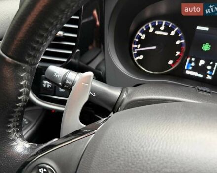 Красный Мицубиси Аутлендер, объемом двигателя 3 л и пробегом 167 тыс. км за 16990 $, фото 21 на Automoto.ua