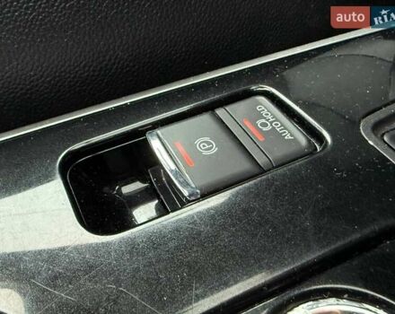 Міцубісі Аутлендер 2016 у Києві на Automoto.ua Червоний Міцубісі Аутлендер, об'ємом двигуна 2.36 л та пробігом 130 тис. км за 17490 $, фото 31 на Automoto.ua