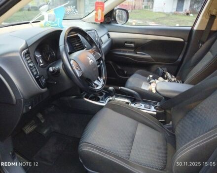 Червоний Міцубісі Аутлендер, об'ємом двигуна 2.4 л та пробігом 117 тис. км за 14000 $, фото 4 на Automoto.ua