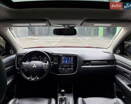 Красный Мицубиси Аутлендер, объемом двигателя 3 л и пробегом 167 тыс. км за 16990 $, фото 29 на Automoto.ua