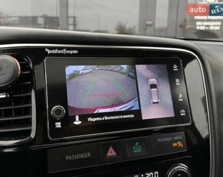 Міцубісі Аутлендер 2016 у Києві на Automoto.ua Червоний Міцубісі Аутлендер, об'ємом двигуна 2.36 л та пробігом 130 тис. км за 17490 $, фото 28 на Automoto.ua