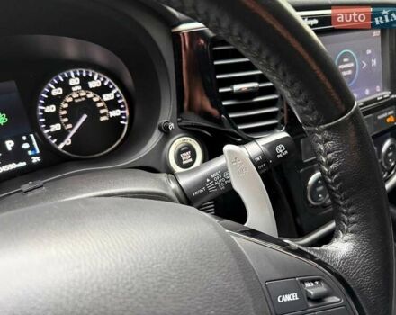 Красный Мицубиси Аутлендер, объемом двигателя 3 л и пробегом 167 тыс. км за 16990 $, фото 23 на Automoto.ua