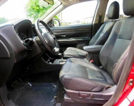 Червоний Міцубісі Аутлендер, об'ємом двигуна 2.4 л та пробігом 71 тис. км за 10800 $, фото 9 на Automoto.ua