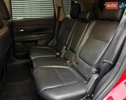 Красный Мицубиси Аутлендер, объемом двигателя 3 л и пробегом 167 тыс. км за 16990 $, фото 11 на Automoto.ua