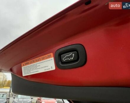 Міцубісі Аутлендер 2016 у Києві на Automoto.ua Червоний Міцубісі Аутлендер, об'ємом двигуна 2.36 л та пробігом 130 тис. км за 17490 $, фото 10 на Automoto.ua