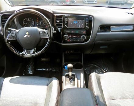 Мицубиси Аутлендер 2016 в Киеве на Automoto.ua Красный Мицубиси Аутлендер, объемом двигателя 2.4 л и пробегом 80 тыс. км за 6500 $, фото 11 на Automoto.ua