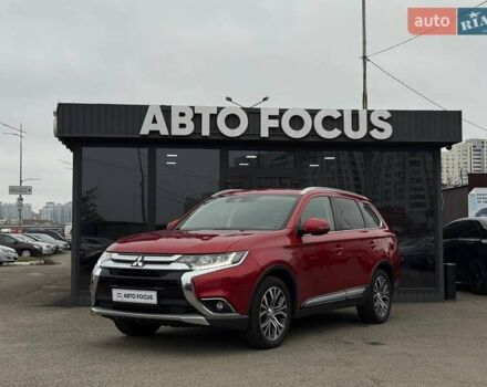 Міцубісі Аутлендер 2016 у Києві на Automoto.ua Червоний Міцубісі Аутлендер, об'ємом двигуна 2.36 л та пробігом 130 тис. км за 17490 $, фото 3 на Automoto.ua