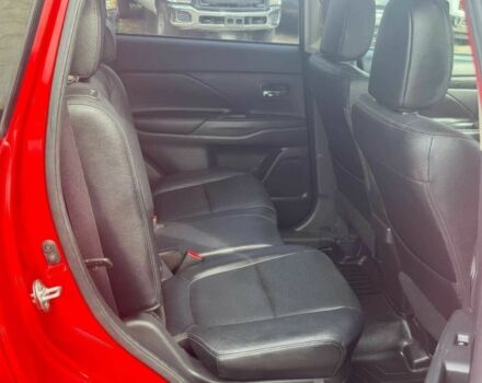 Красный Мицубиси Аутлендер, объемом двигателя 2.4 л и пробегом 51 тыс. км за 8900 $, фото 9 на Automoto.ua