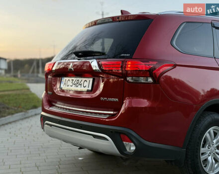 Красный Мицубиси Аутлендер, объемом двигателя 2 л и пробегом 85 тыс. км за 18900 $, фото 22 на Automoto.ua