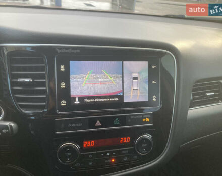 Міцубісі Аутлендер 2018 у Дніпро (Дніпропетровську) на Automoto.ua Червоний Міцубісі Аутлендер, об'ємом двигуна 2.36 л та пробігом 68 тис. км за 18500 $, фото 15 на Automoto.ua