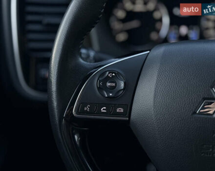 Красный Мицубиси Аутлендер, объемом двигателя 2 л и пробегом 85 тыс. км за 18900 $, фото 71 на Automoto.ua