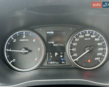 Красный Мицубиси Аутлендер, объемом двигателя 2.2 л и пробегом 118 тыс. км за 20999 $, фото 46 на Automoto.ua