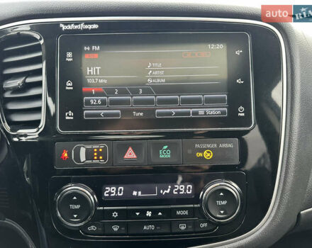 Красный Мицубиси Аутлендер, объемом двигателя 2.2 л и пробегом 118 тыс. км за 20999 $, фото 47 на Automoto.ua