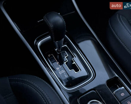 Красный Мицубиси Аутлендер, объемом двигателя 2 л и пробегом 85 тыс. км за 18900 $, фото 41 на Automoto.ua