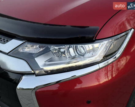 Красный Мицубиси Аутлендер, объемом двигателя 2 л и пробегом 85 тыс. км за 18900 $, фото 18 на Automoto.ua