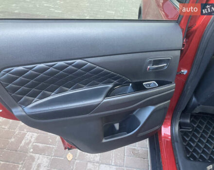 Міцубісі Аутлендер 2018 у Дніпро (Дніпропетровську) на Automoto.ua Червоний Міцубісі Аутлендер, об'ємом двигуна 2.36 л та пробігом 68 тис. км за 18500 $, фото 24 на Automoto.ua