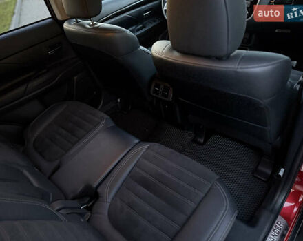 Красный Мицубиси Аутлендер, объемом двигателя 2 л и пробегом 85 тыс. км за 18900 $, фото 52 на Automoto.ua