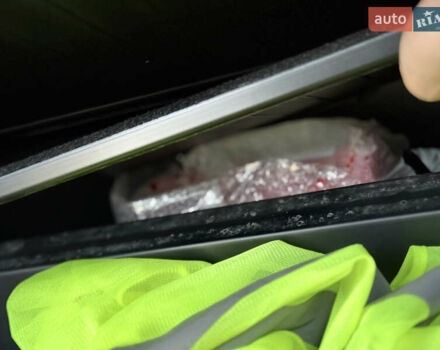 Красный Мицубиси Аутлендер, объемом двигателя 2 л и пробегом 85 тыс. км за 18900 $, фото 62 на Automoto.ua