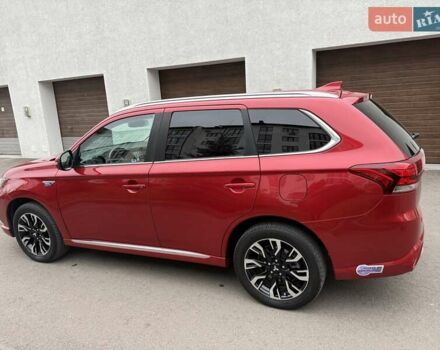 Красный Мицубиси Аутлендер, объемом двигателя 2 л и пробегом 176 тыс. км за 18900 $, фото 7 на Automoto.ua