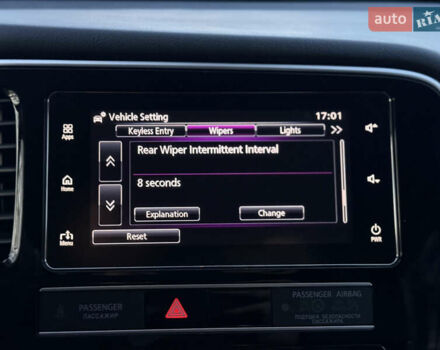 Красный Мицубиси Аутлендер, объемом двигателя 2 л и пробегом 85 тыс. км за 18900 $, фото 98 на Automoto.ua