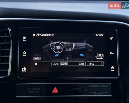 Красный Мицубиси Аутлендер, объемом двигателя 2 л и пробегом 85 тыс. км за 18900 $, фото 92 на Automoto.ua