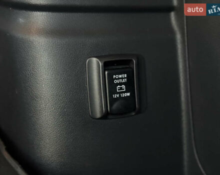 Красный Мицубиси Аутлендер, объемом двигателя 2 л и пробегом 85 тыс. км за 18900 $, фото 58 на Automoto.ua