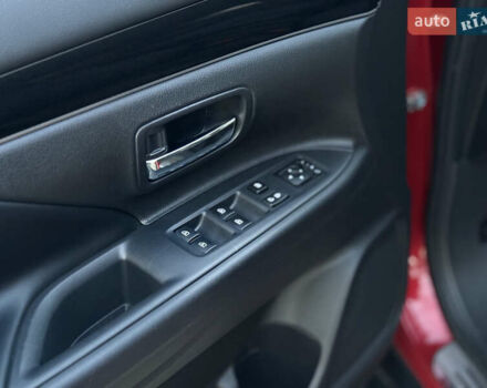 Красный Мицубиси Аутлендер, объемом двигателя 2 л и пробегом 85 тыс. км за 18900 $, фото 32 на Automoto.ua