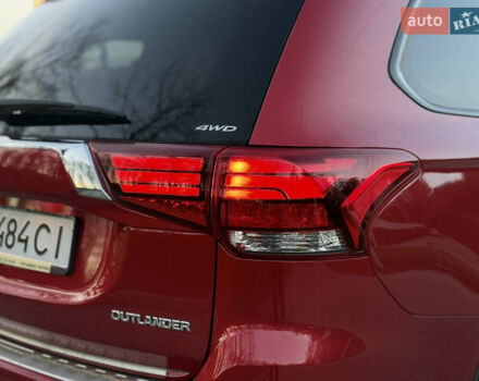 Красный Мицубиси Аутлендер, объемом двигателя 2 л и пробегом 85 тыс. км за 18900 $, фото 21 на Automoto.ua