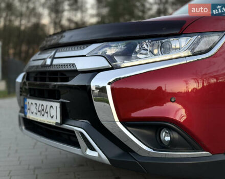 Красный Мицубиси Аутлендер, объемом двигателя 2 л и пробегом 85 тыс. км за 18900 $, фото 19 на Automoto.ua