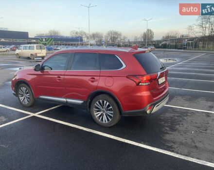 Міцубісі Аутлендер 2018 у Дніпро (Дніпропетровську) на Automoto.ua Червоний Міцубісі Аутлендер, об'ємом двигуна 2.36 л та пробігом 68 тис. км за 18500 $, фото 3 на Automoto.ua