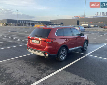Міцубісі Аутлендер 2018 у Дніпро (Дніпропетровську) на Automoto.ua Червоний Міцубісі Аутлендер, об'ємом двигуна 2.36 л та пробігом 68 тис. км за 18500 $, фото 6 на Automoto.ua