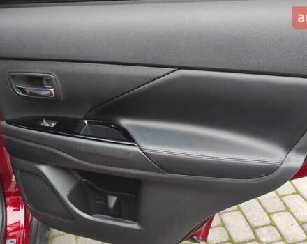 Червоний Міцубісі Аутлендер, об'ємом двигуна 3 л та пробігом 127 тис. км за 28500 $, фото 13 на Automoto.ua