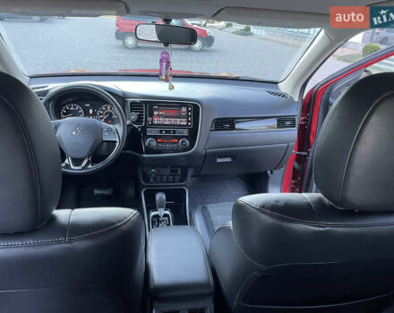 Красный Мицубиси Аутлендер, объемом двигателя 2.36 л и пробегом 100 тыс. км за 16500 $, фото 14 на Automoto.ua