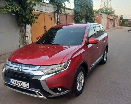Мицубиси Аутлендер 2019 в Киеве на Automoto.ua Красный Мицубиси Аутлендер, объемом двигателя 2 л и пробегом 40 тыс. км за 18700 $, фото 5 на Automoto.ua