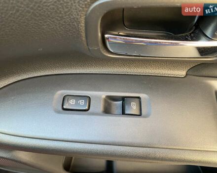 Красный Мицубиси Аутлендер, объемом двигателя 3 л и пробегом 106 тыс. км за 20700 $, фото 53 на Automoto.ua