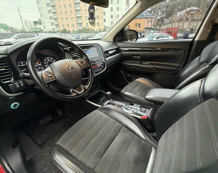 Красный Мицубиси Аутлендер, объемом двигателя 2.4 л и пробегом 197 тыс. км за 18700 $, фото 8 на Automoto.ua