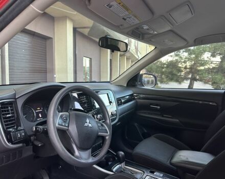 Мицубиси Аутлендер 2019 в Ужгороде на Automoto.ua Красный Мицубиси Аутлендер, объемом двигателя 2.4 л и пробегом 90 тыс. км за 12500 $, фото 6 на Automoto.ua