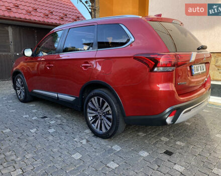 Красный Мицубиси Аутлендер, объемом двигателя 3 л и пробегом 106 тыс. км за 20700 $, фото 8 на Automoto.ua