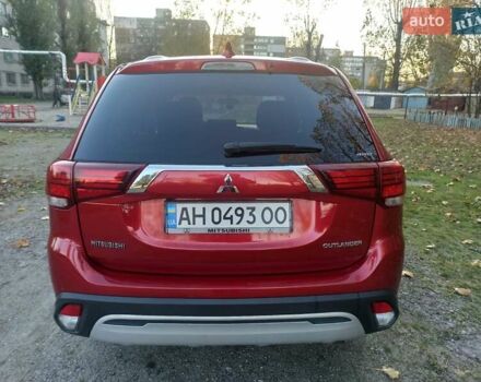 Червоний Міцубісі Аутлендер, об'ємом двигуна 2.36 л та пробігом 31 тис. км за 19200 $, фото 1 на Automoto.ua