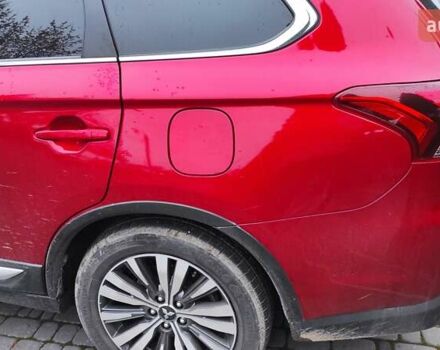 Червоний Міцубісі Аутлендер, об'ємом двигуна 3 л та пробігом 127 тис. км за 28500 $, фото 30 на Automoto.ua