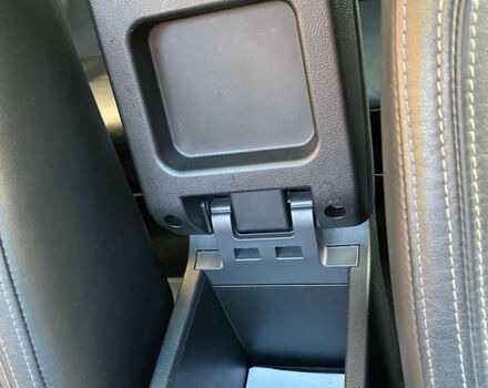 Красный Мицубиси Аутлендер, объемом двигателя 3 л и пробегом 106 тыс. км за 20700 $, фото 41 на Automoto.ua