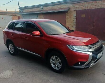 Мицубиси Аутлендер 2019 в Киеве на Automoto.ua Красный Мицубиси Аутлендер, объемом двигателя 2 л и пробегом 40 тыс. км за 18700 $, фото 3 на Automoto.ua